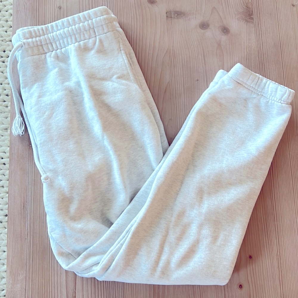 Aritzia TNA Cozy AF fleece